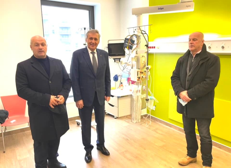 PNL nu lasă pe nimeni în urmă – LINIE DREAPTĂ PENTRU UN NOU SPITAL JUDEȚEAN LA REȘIȚA!