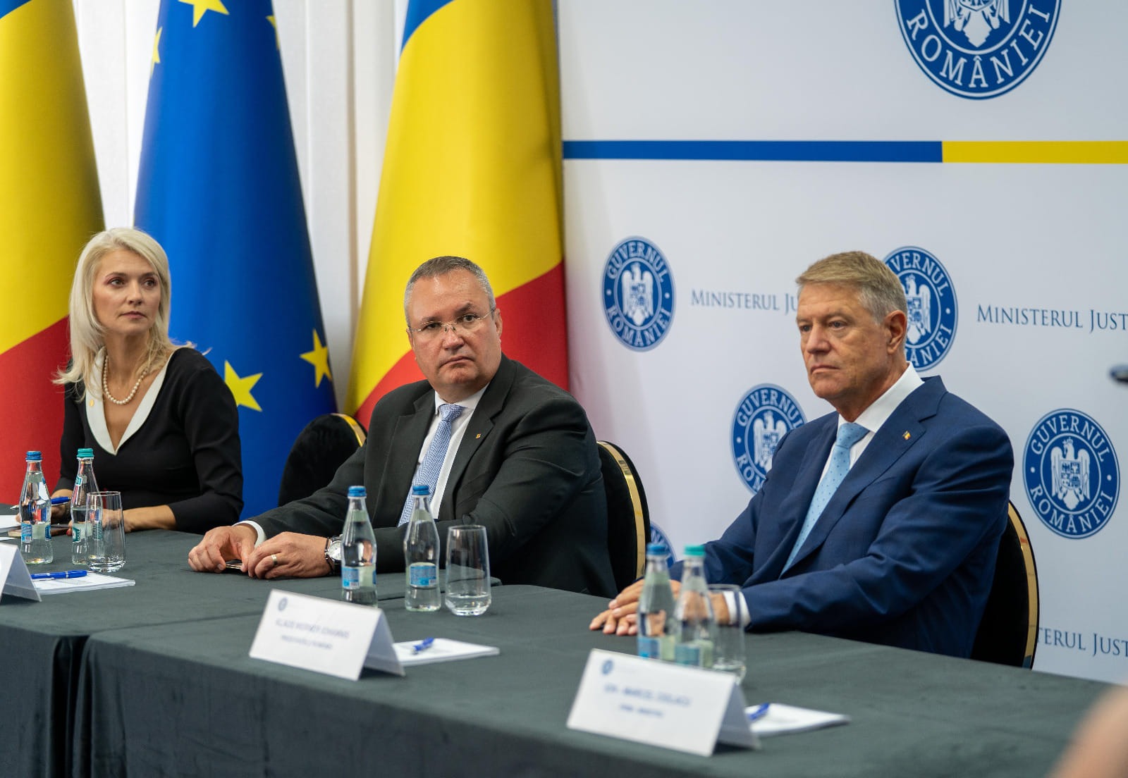 Ridicarea oficială a MCV este un real succes pentru România. Pas cu pas politicile liberale solidifică democrația românească