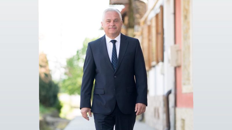 Pascotă Ion Rusalin, noul primar al comunei Obreja: „Acest rezultat este rodul muncii noastre comune și al dorinței de a vedea o schimbare pozitivă în comuna noastră”