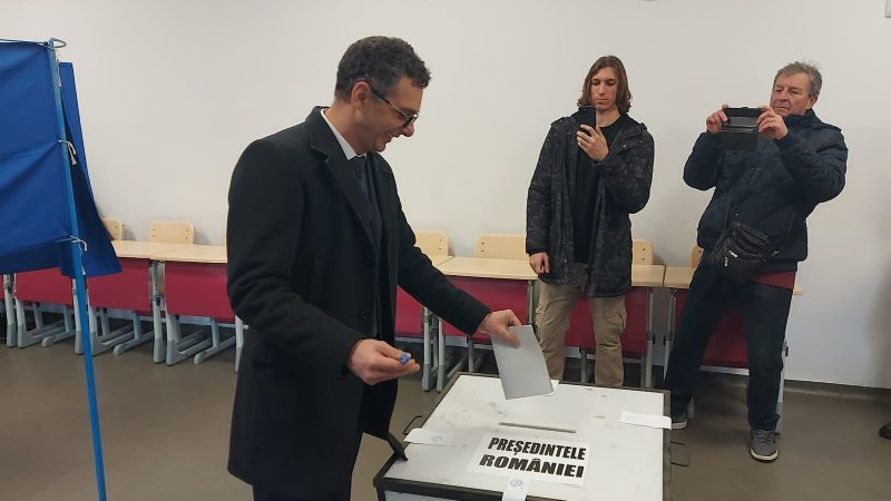 Liberalul Daniel George Surdu: „Am votat pentru o Românie sigură, prosperă și pentru singurul candidat de care sunt convins are credința și vocația de a fi un bun președinte al țării”