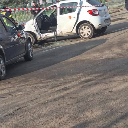 Accident cu victimă încarcerată